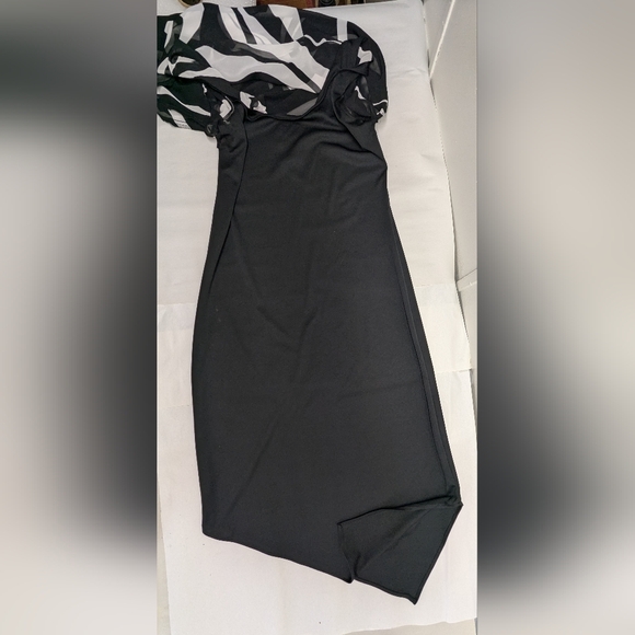 Breakin Loose 90's Long Dress Black White Waves Sz 9/10 Fluttery Sleeveless B-3 - Picture 4 of 11